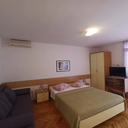 Mijo Sokol Πανσιόν